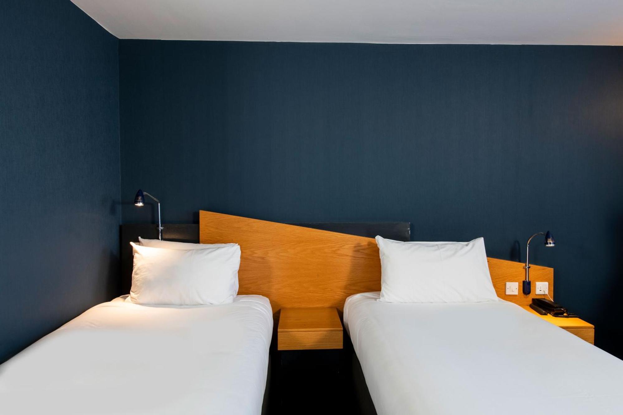 Holiday Inn Express Exeter East By Ihg Eksteriør bilde